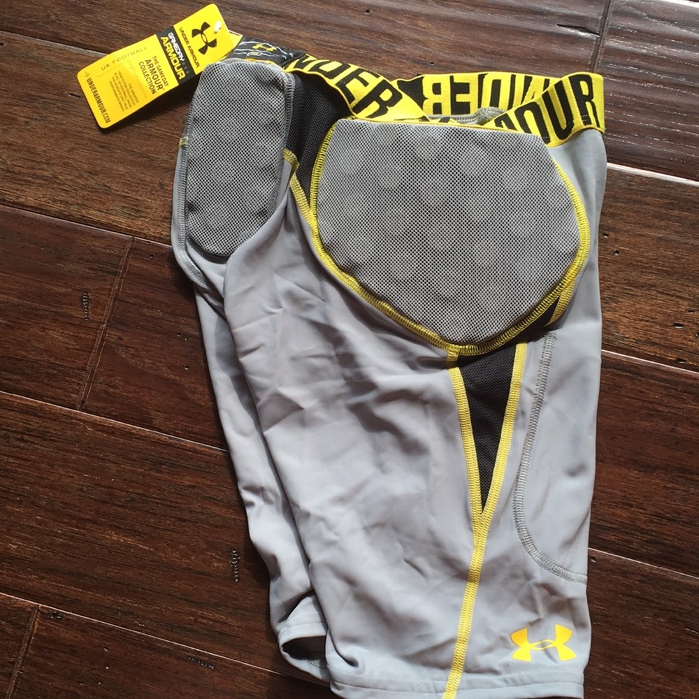 UA compression hot gear gameday armour